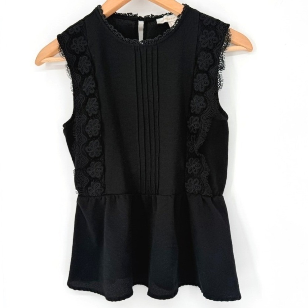 Monteau Los Angeles Womens Black Laceβ Pintuck Peplum Sleeveless Top Goth Small